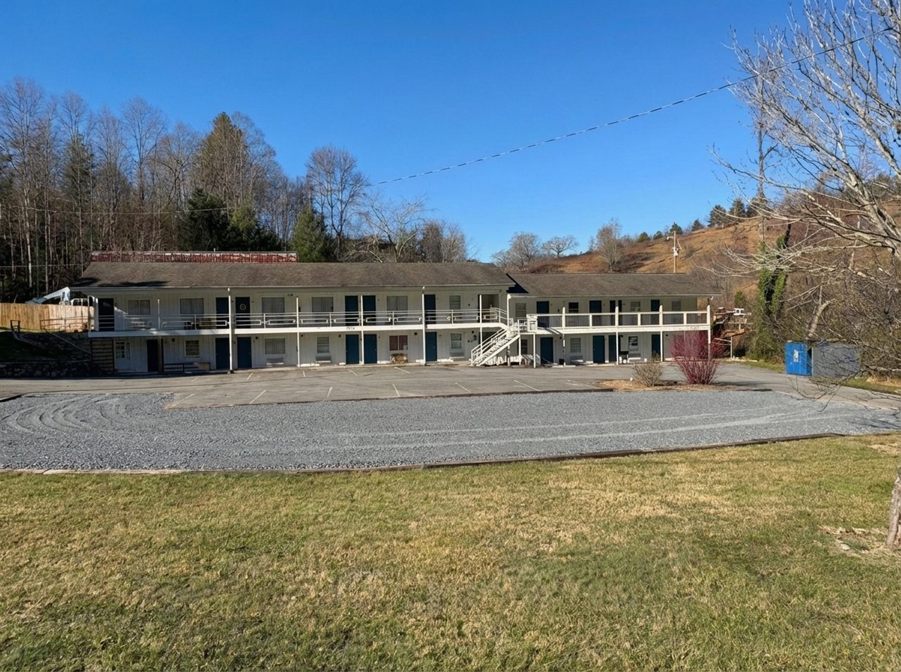 Fresh Beginnings Start at Cielo at Cherokee This Spring ☀️ - Photo 5 of 6