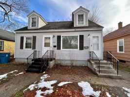 featured image of 3020 Leahy St