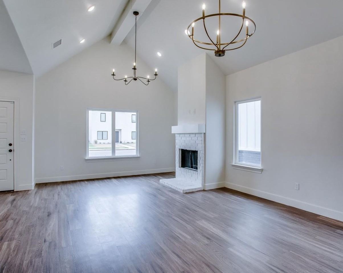 4711 125th St - Photo 4 of 20