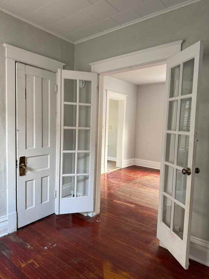 1305 S 12th St - Photo 7 of 13