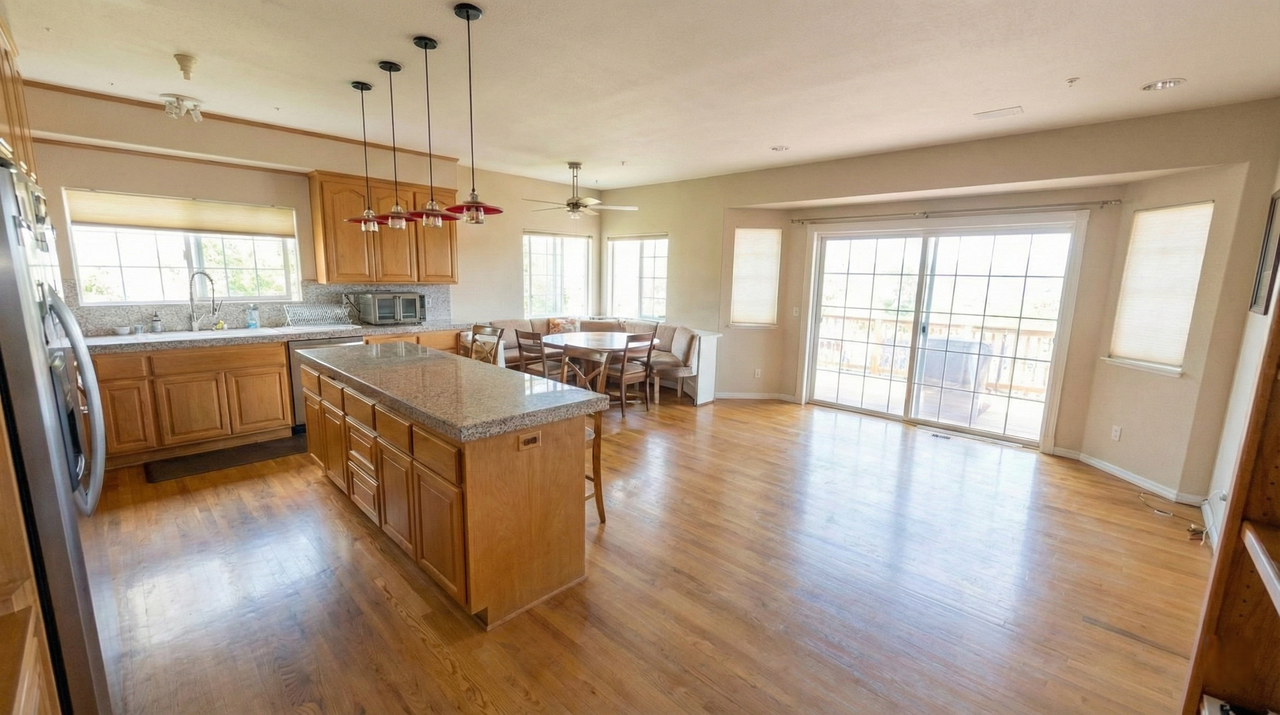 18458 Dominic Ln - Photo 5 of 9