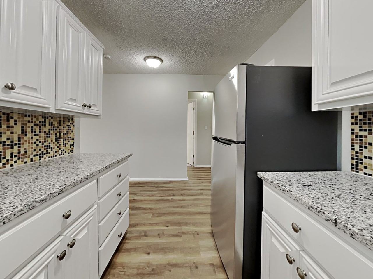 11438 E 16th St S - Photo 4 of 30