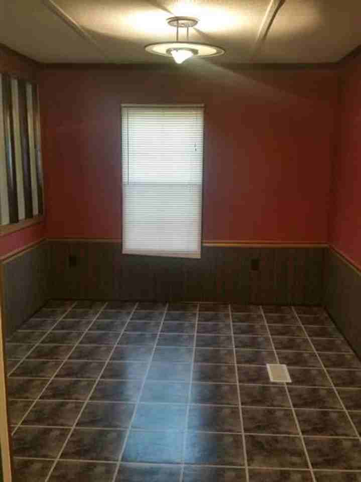 15 Michelle Dr - Photo 5 of 14