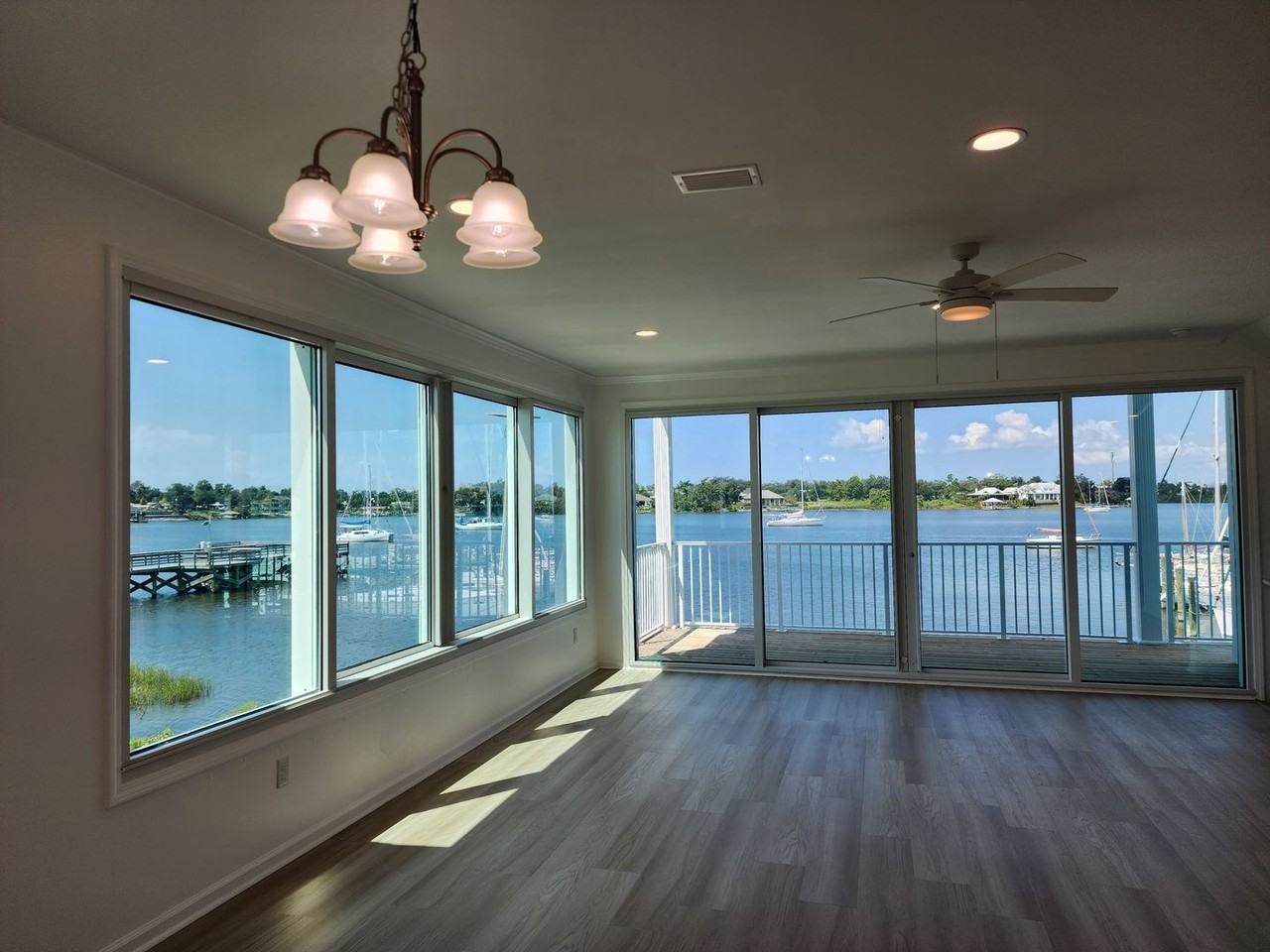 300 Penny Ct - Photo 7 of 45