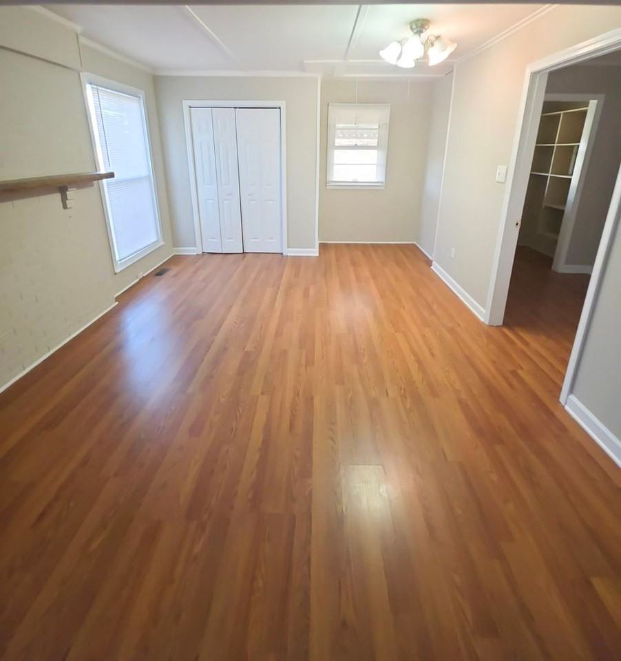 1431 Clemmons Rd - Photo 6 of 18