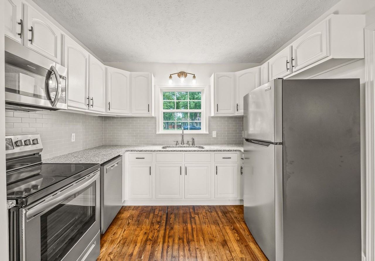 1028 Womack Ave - Photo 6 of 23