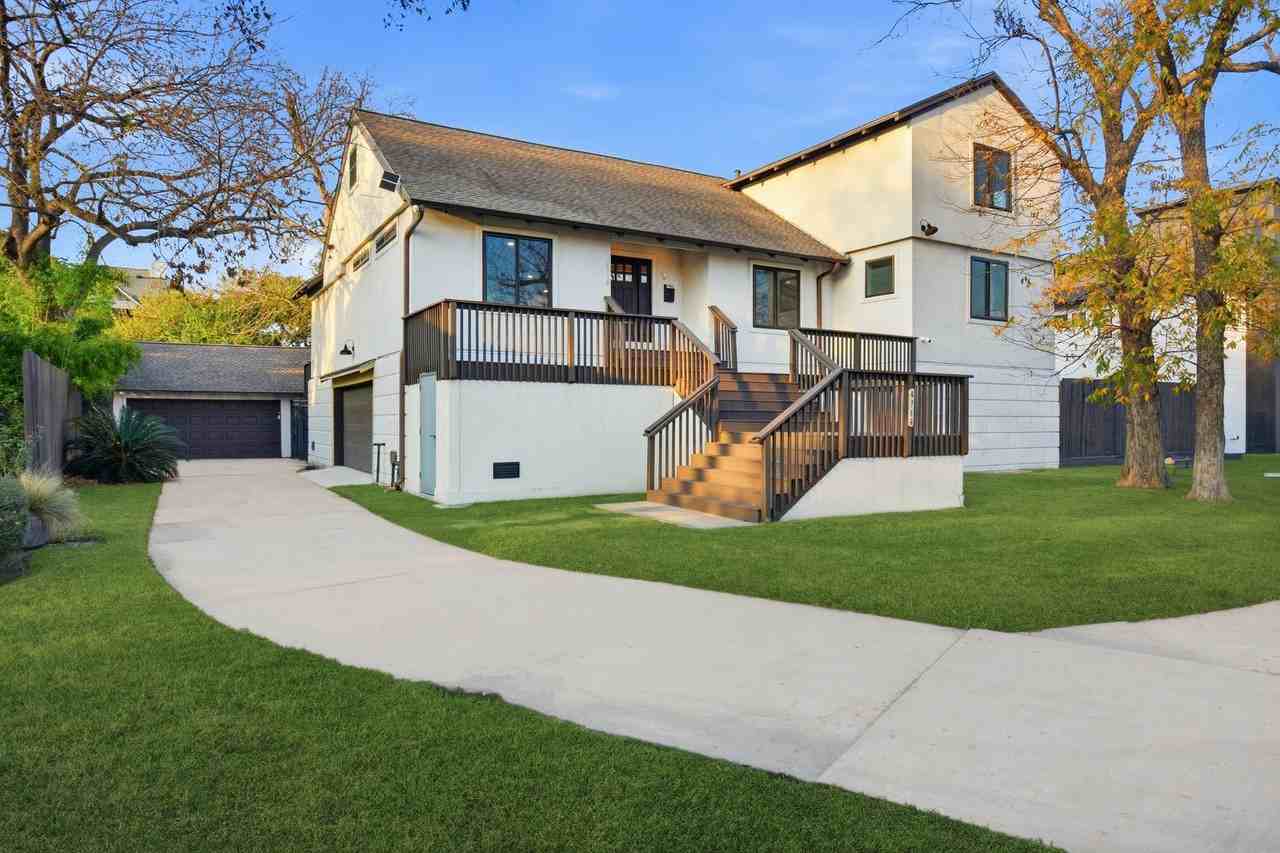 4718 N Braeswood Blvd - Photo 3 of 50