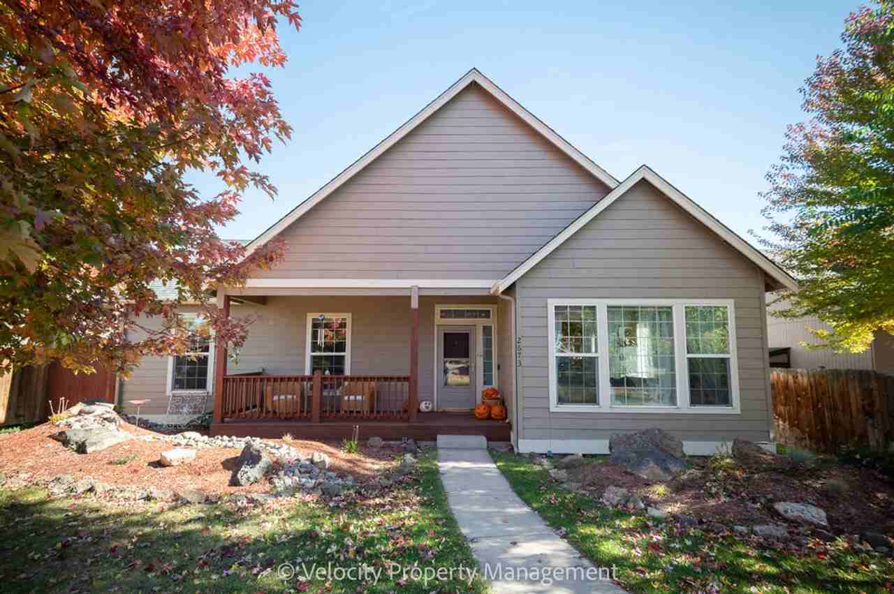 2673 Sw Salmon Ave - Photo 2 of 27