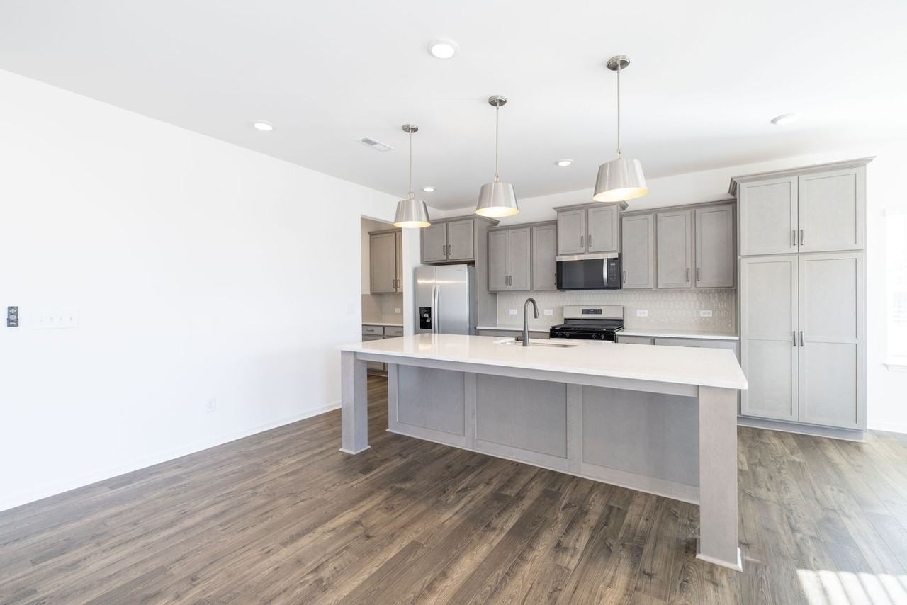 1155 Links Crossing Dr #199 - Photo 5 of 26