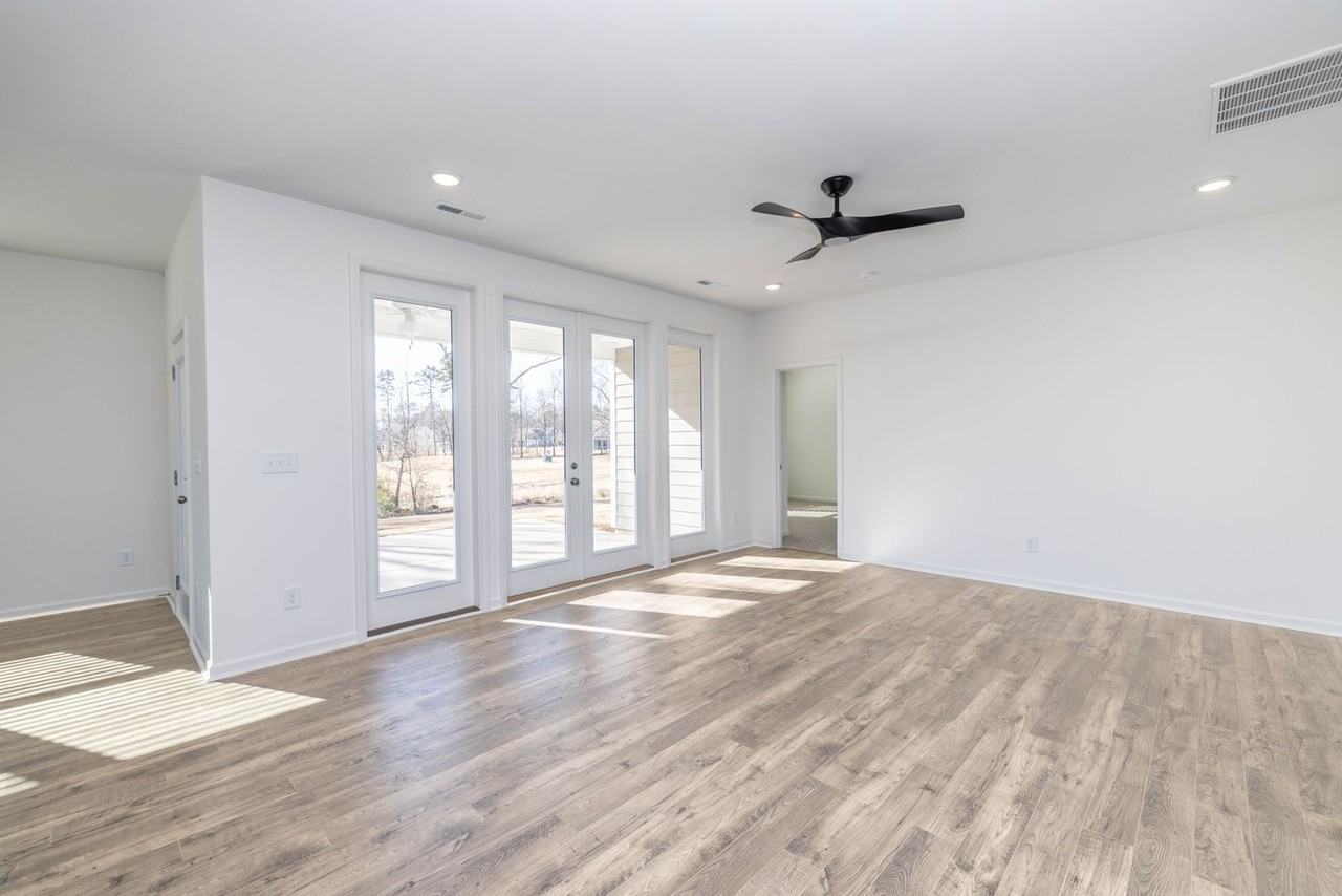 1155 Links Crossing Dr #199 - Photo 7 of 26