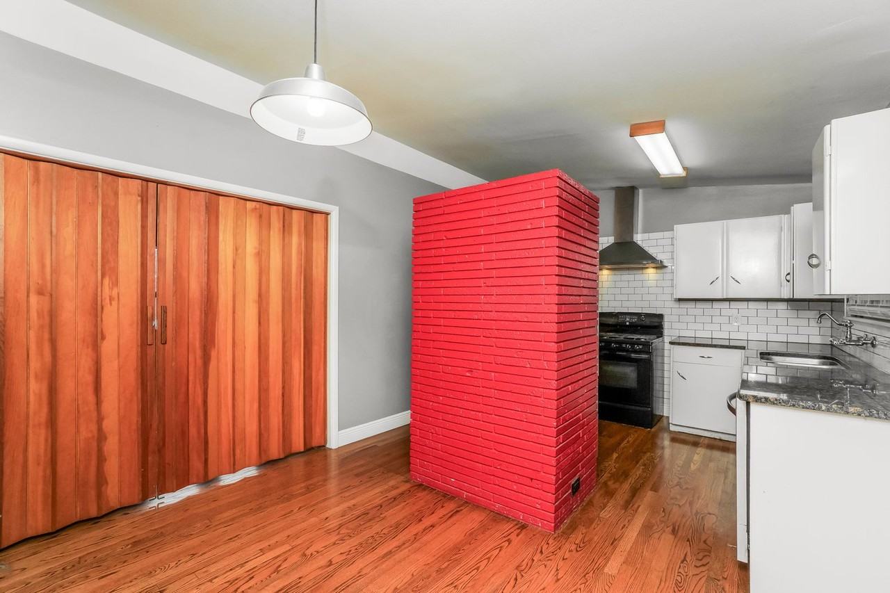 531 Gilbert Ln - Photo 6 of 15