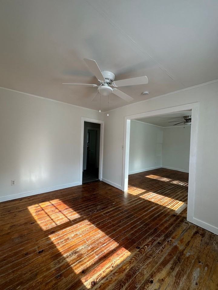 253 Magnolia St - Photo 7 of 24