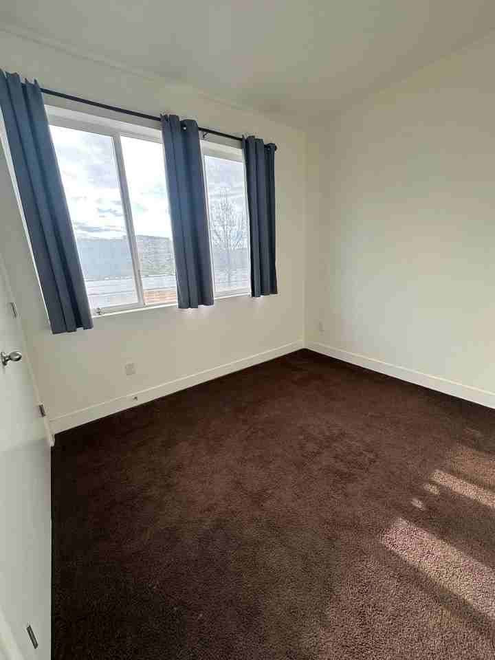 1039 W Rooftop Dr - Photo 3 of 41