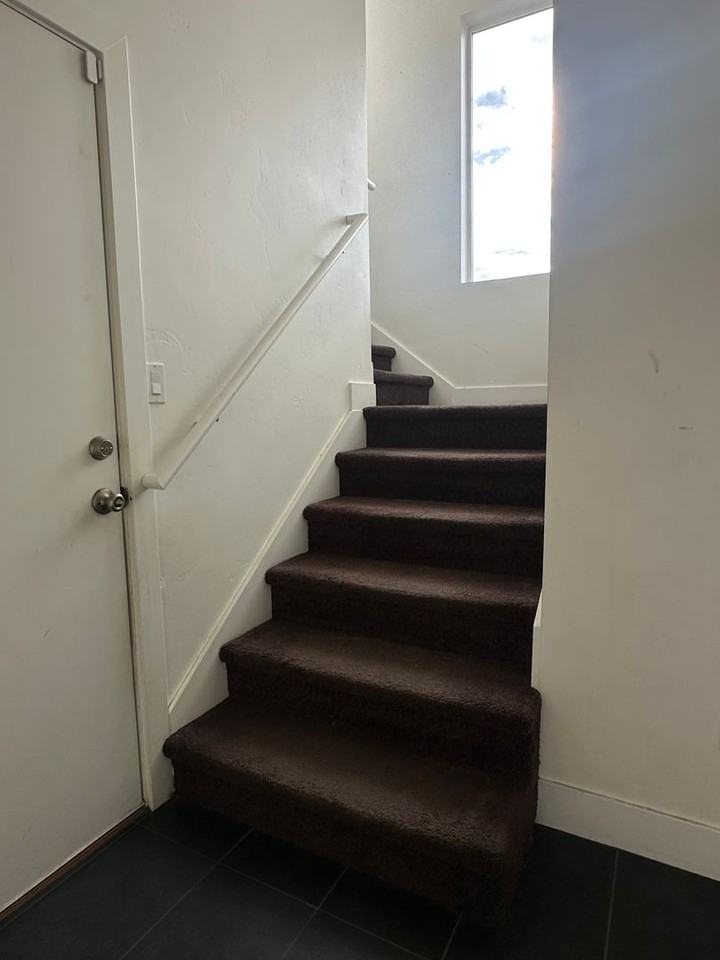 1039 W Rooftop Dr - Photo 5 of 41