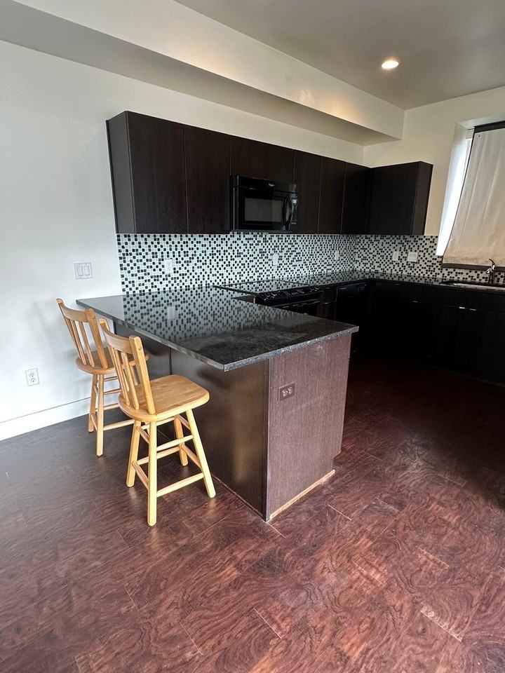 1039 W Rooftop Dr - Photo 7 of 41