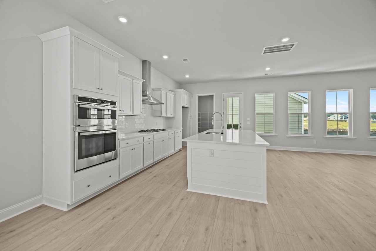 1010 Yucca St - Photo 6 of 50