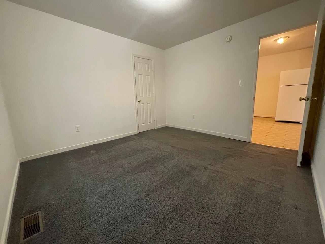 15727 Allen Dr - Photo 7 of 12