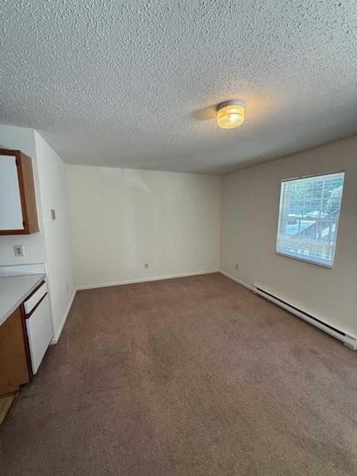 118 Reece Ct #B - Photo 2 of 5