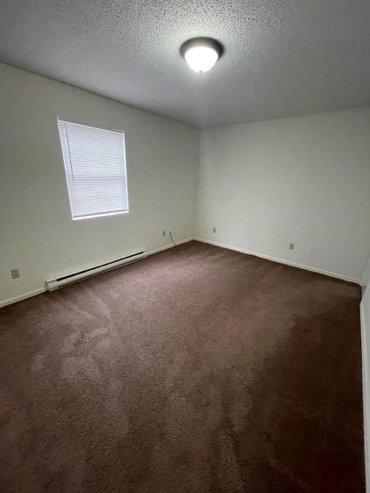 118 Reece Ct #D - Photo 2 of 5