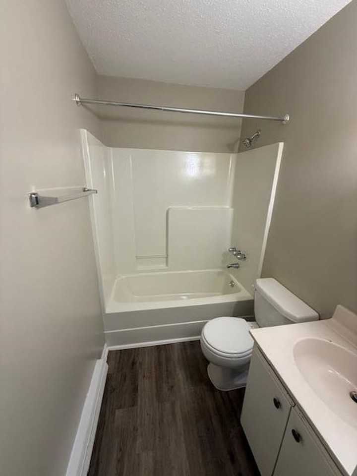 118 Reece Ct #H - Photo 5 of 5