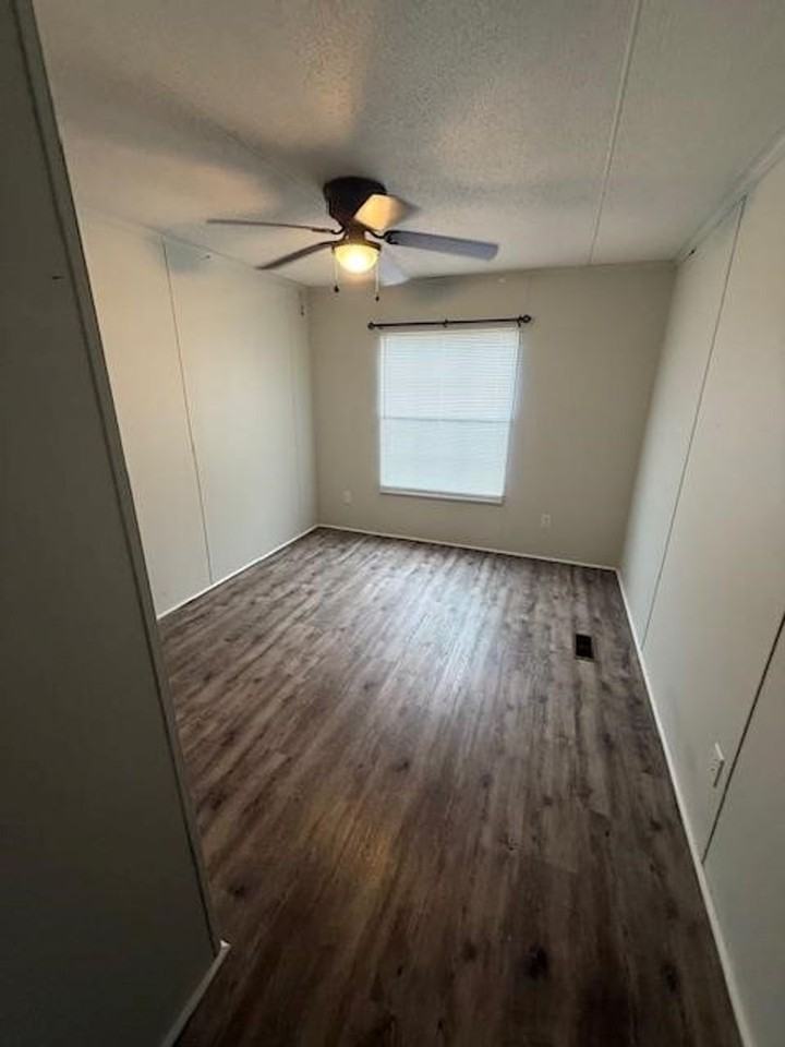 103 W Strider St - Photo 5 of 9