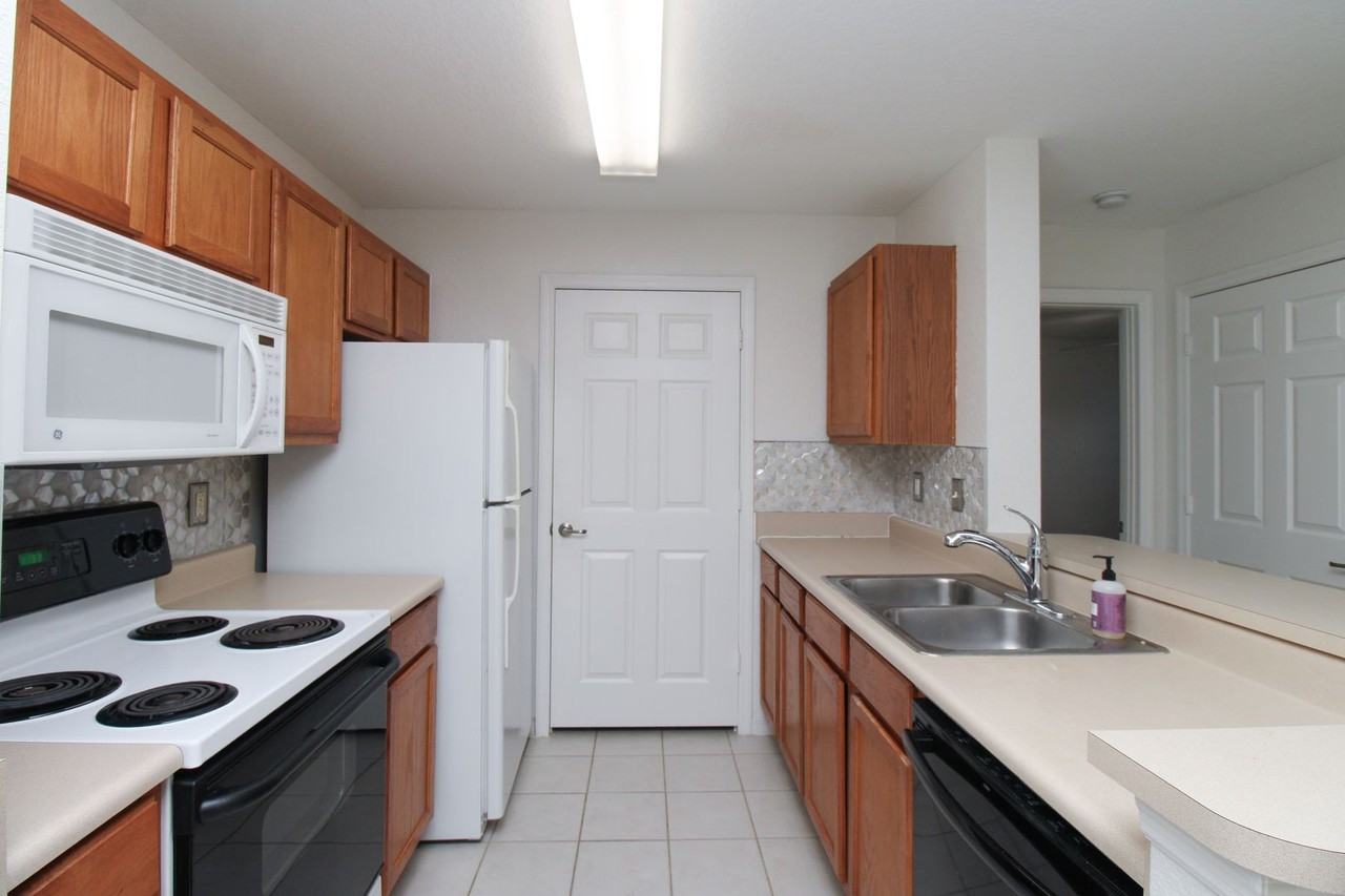 14905 Pleasant Bay Ln #6101 - Photo 6 of 31