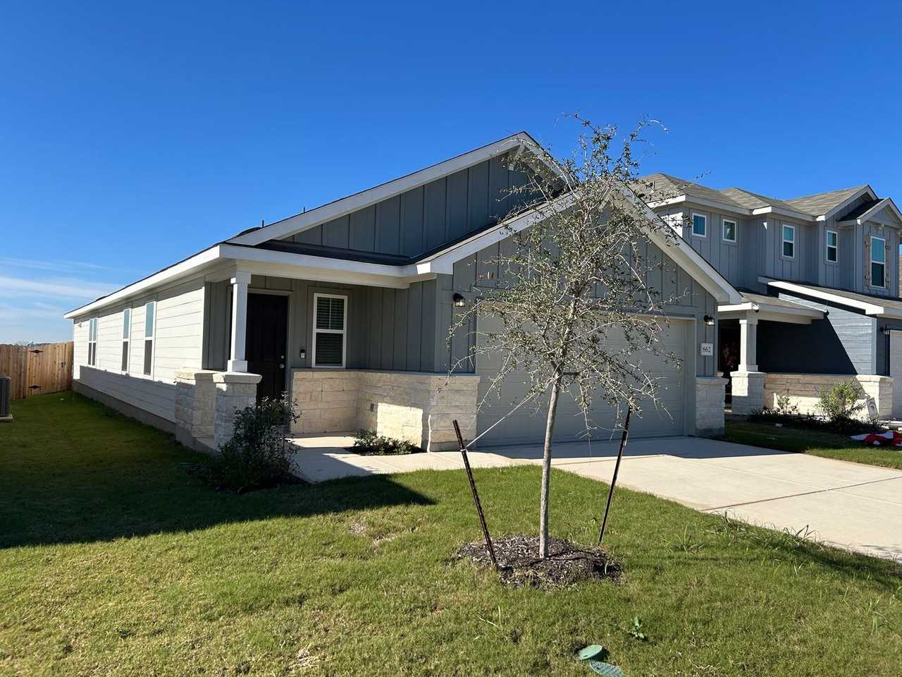 862 Bluegrass Pt - Photo 2 of 35