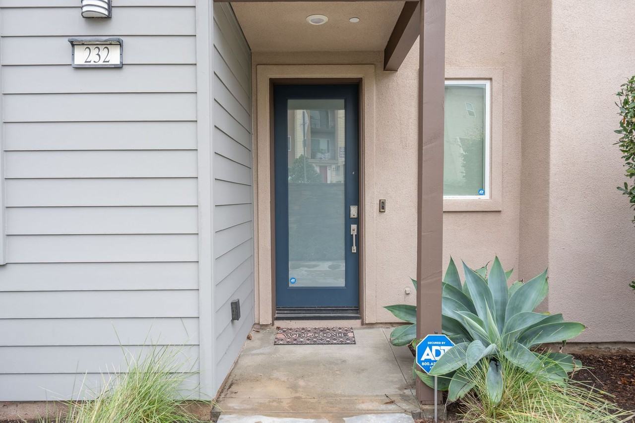 232 Keeper - Photo 4 of 22