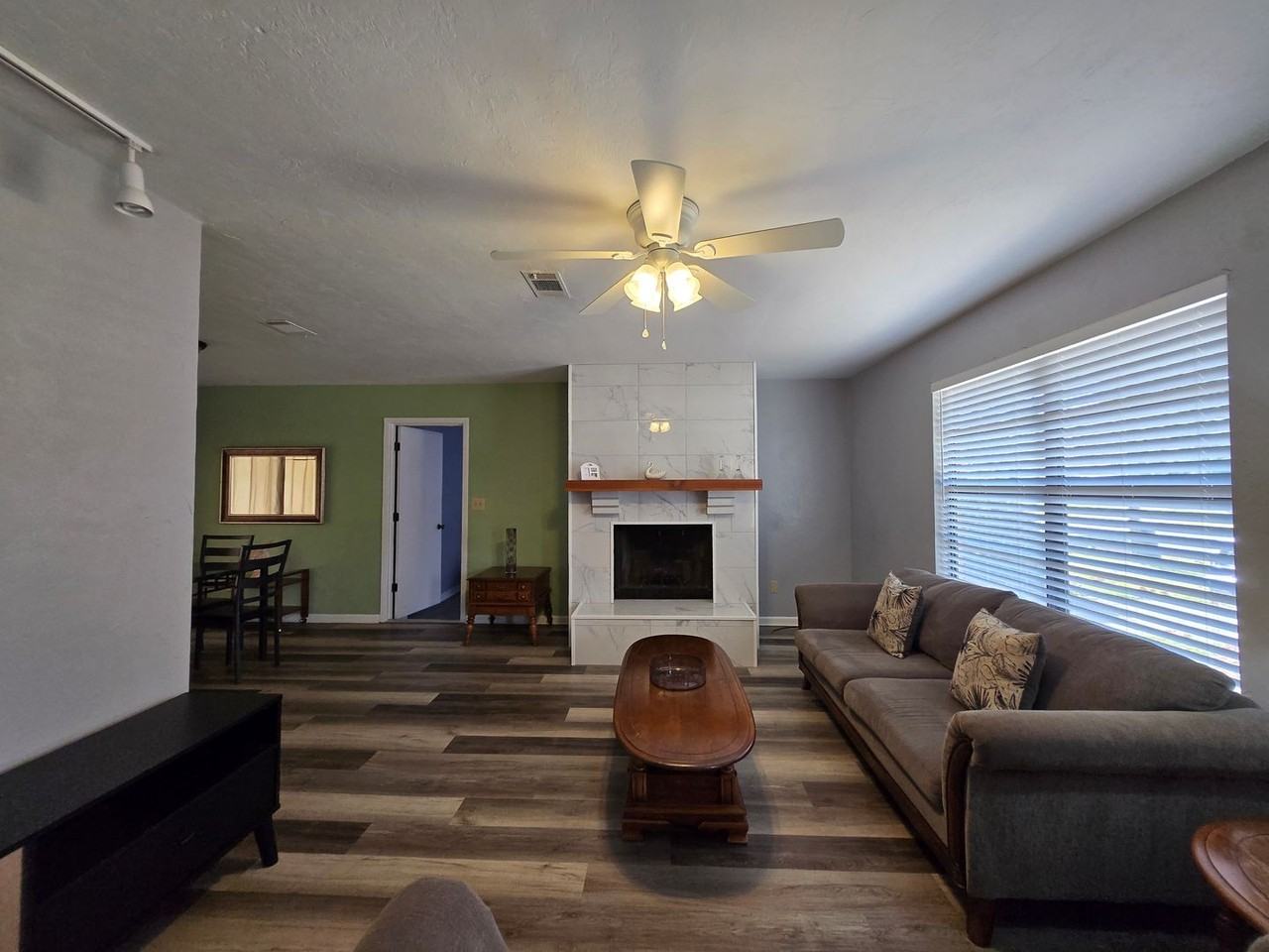 6319 Nw 26th Ter - Photo 3 of 28