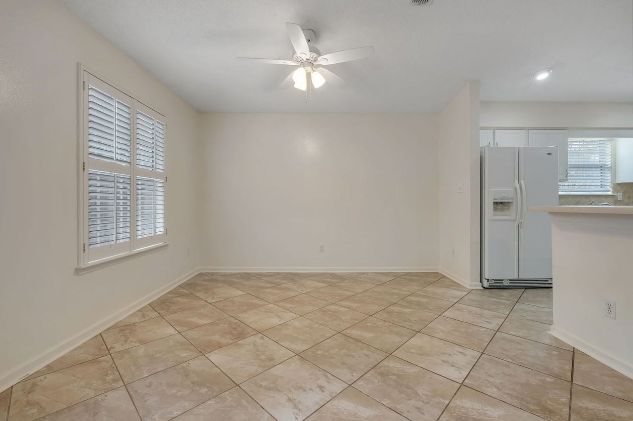 1375 Silver Moon Dr - Photo 6 of 20