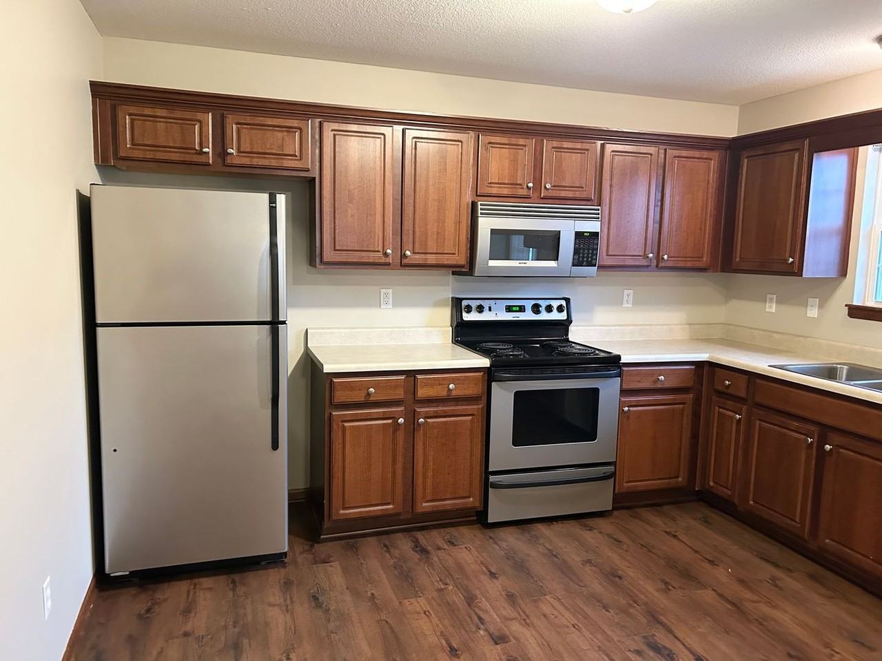 1200 Nw Willow Dr - Photo 6 of 15