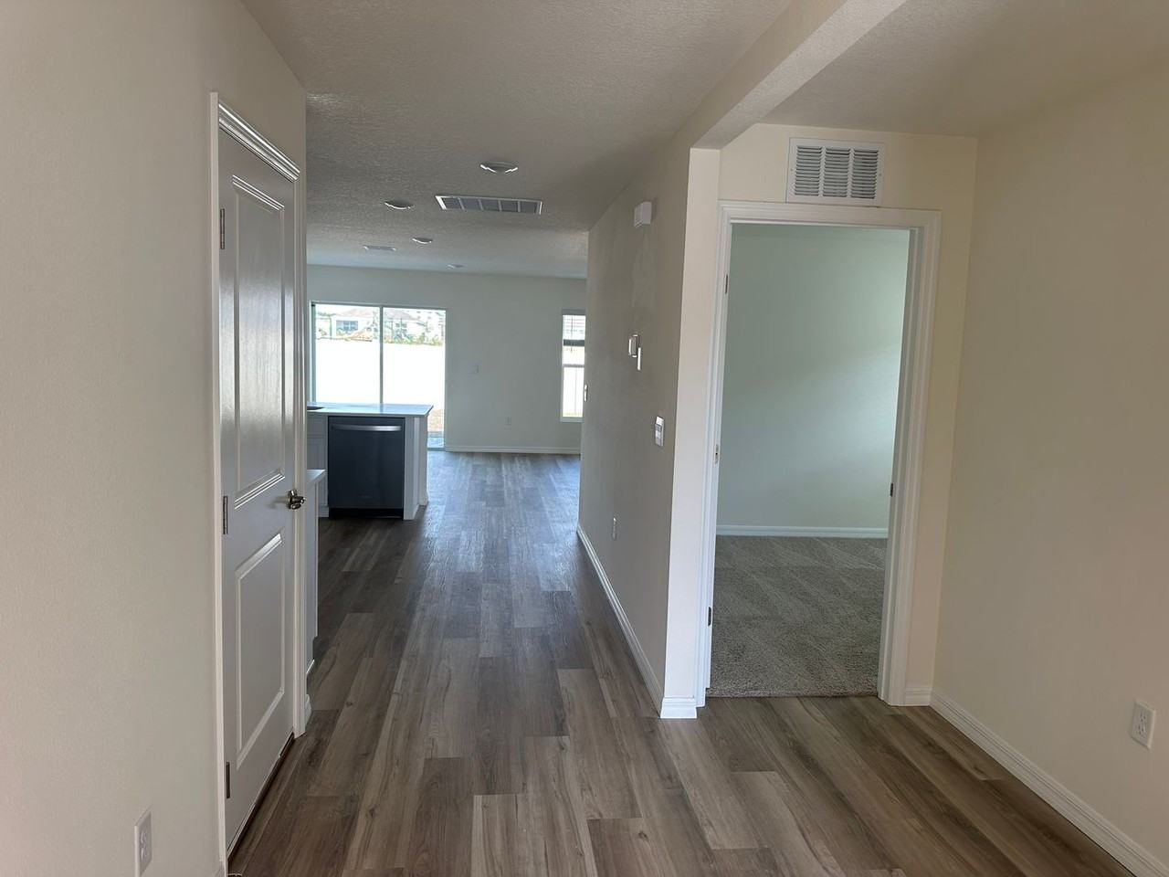 4646 Parkview Ln - Photo 2 of 19