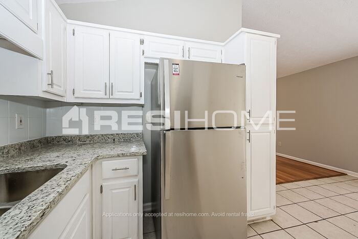 202 Ashton Ct - Photo 4 of 22