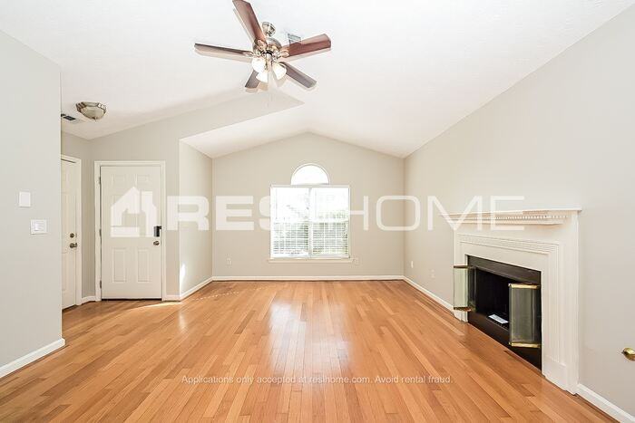 202 Ashton Ct - Photo 7 of 22