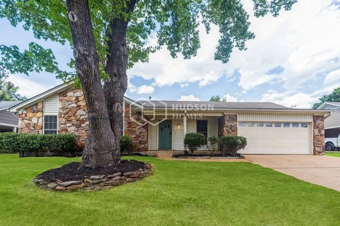 6356 Briergate Dr - Photo 4 of 20