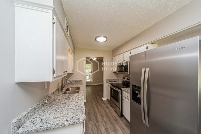 6356 Briergate Dr - Photo 7 of 20