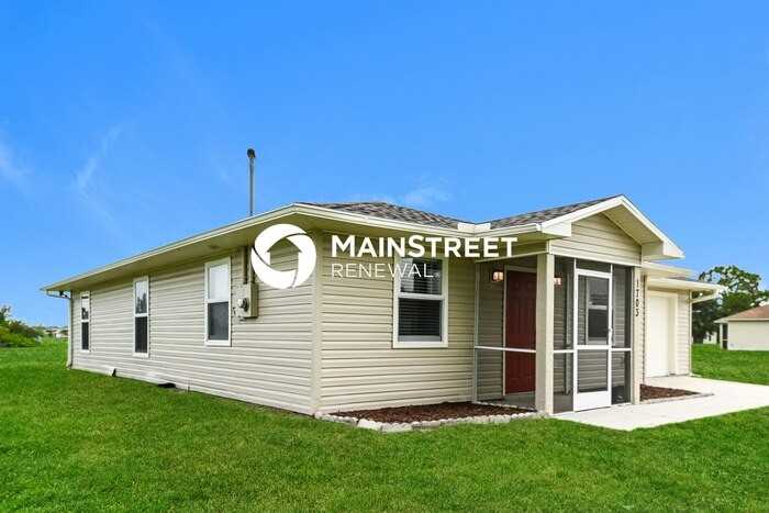 1703 Nw 19th St - Photo 3 of 16