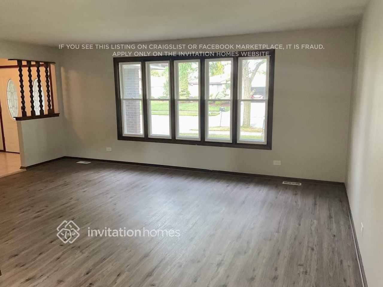 16632 Parkview Ave - Photo 2 of 13