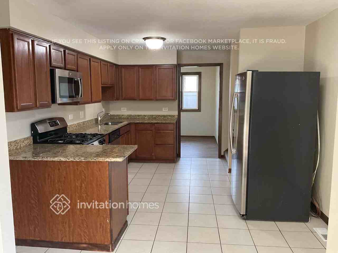 16632 Parkview Ave - Photo 4 of 13