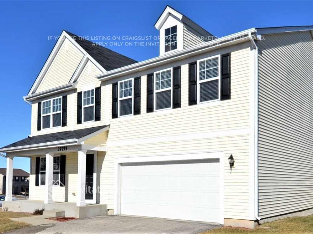 39795 Ackworth Ln - Photo 2 of 10