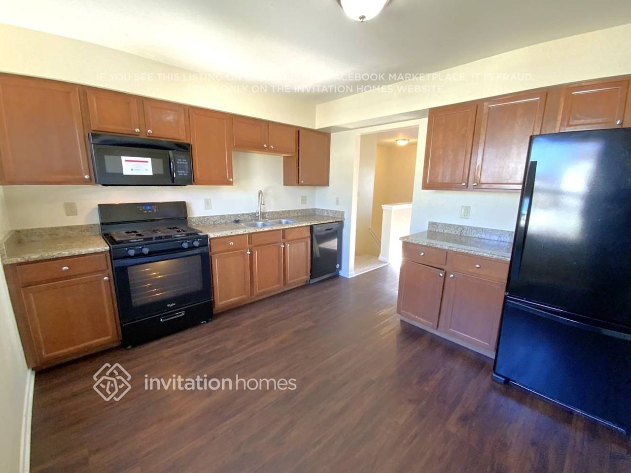 2261 Bittersweet Ct - Photo 5 of 16