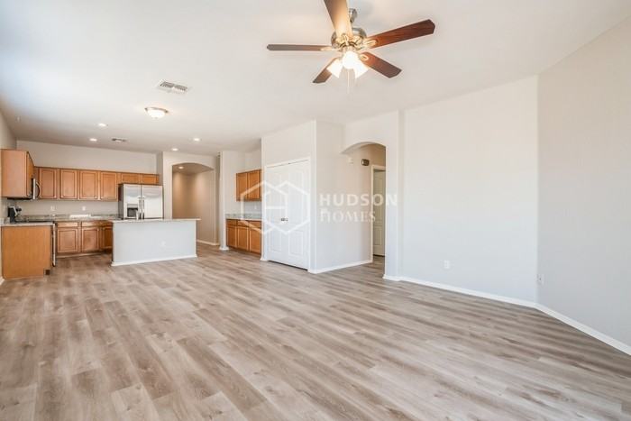 15312 W Morning Glory St - Photo 7 of 24