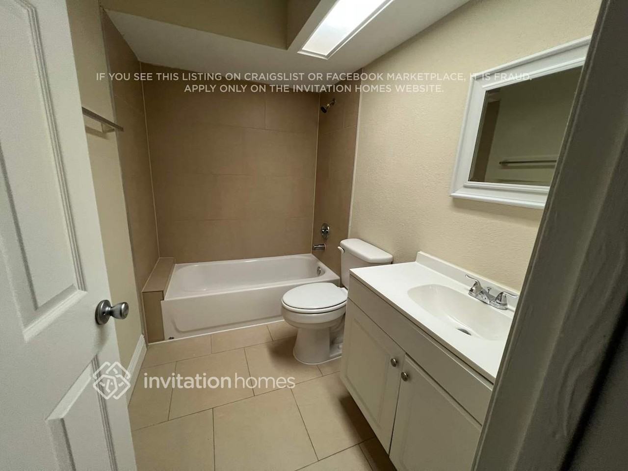 2391 Nw 34th Ter - Photo 5 of 9