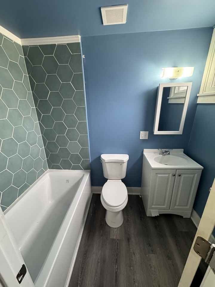 3127 Brighton Rd - Photo 3 of 12