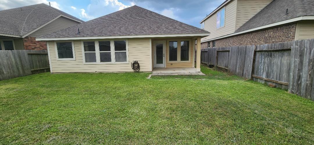 5022 Brewcastle Ln - Photo 6 of 10