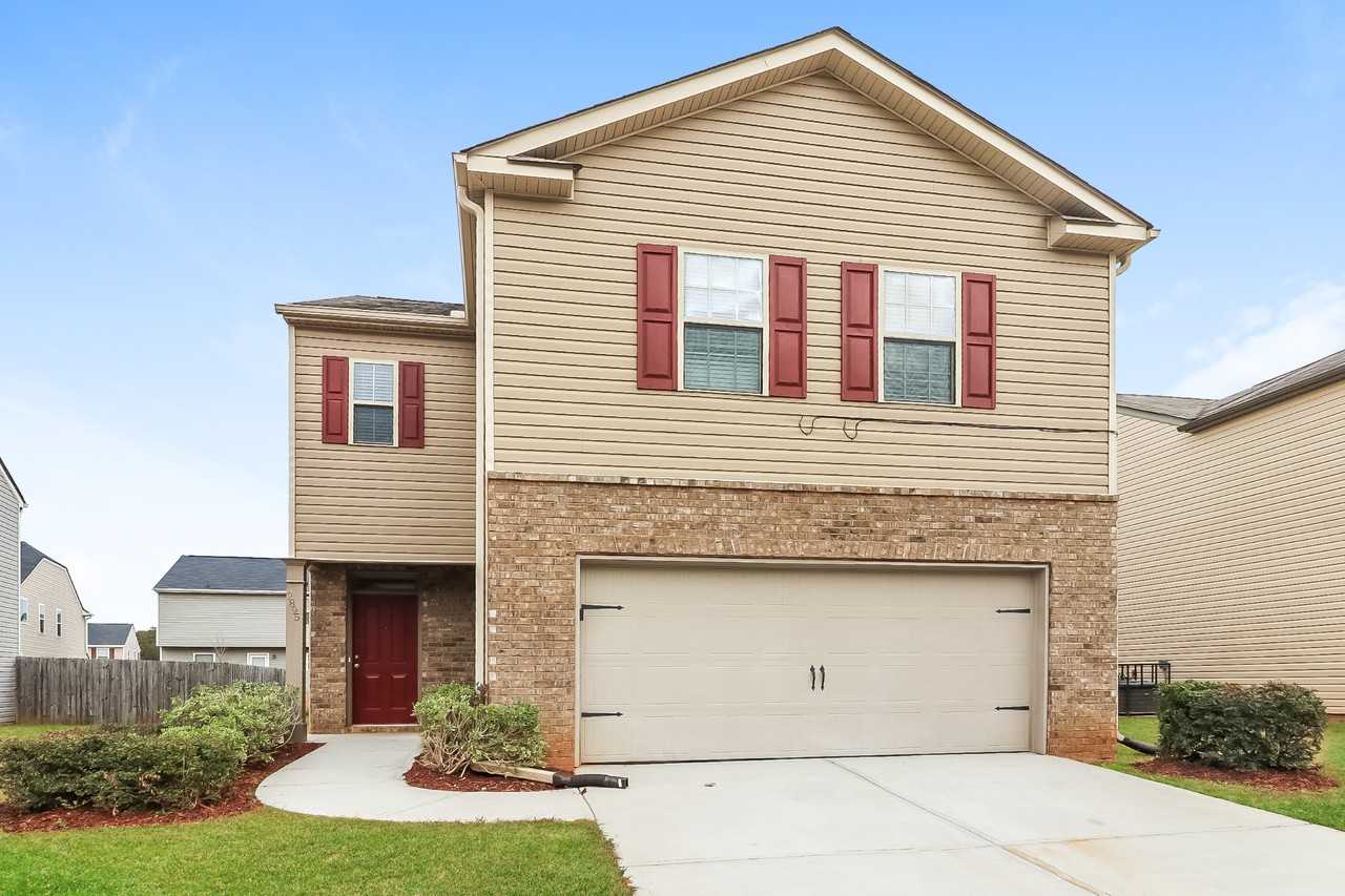 2895 S Hills - Photo 2 of 16