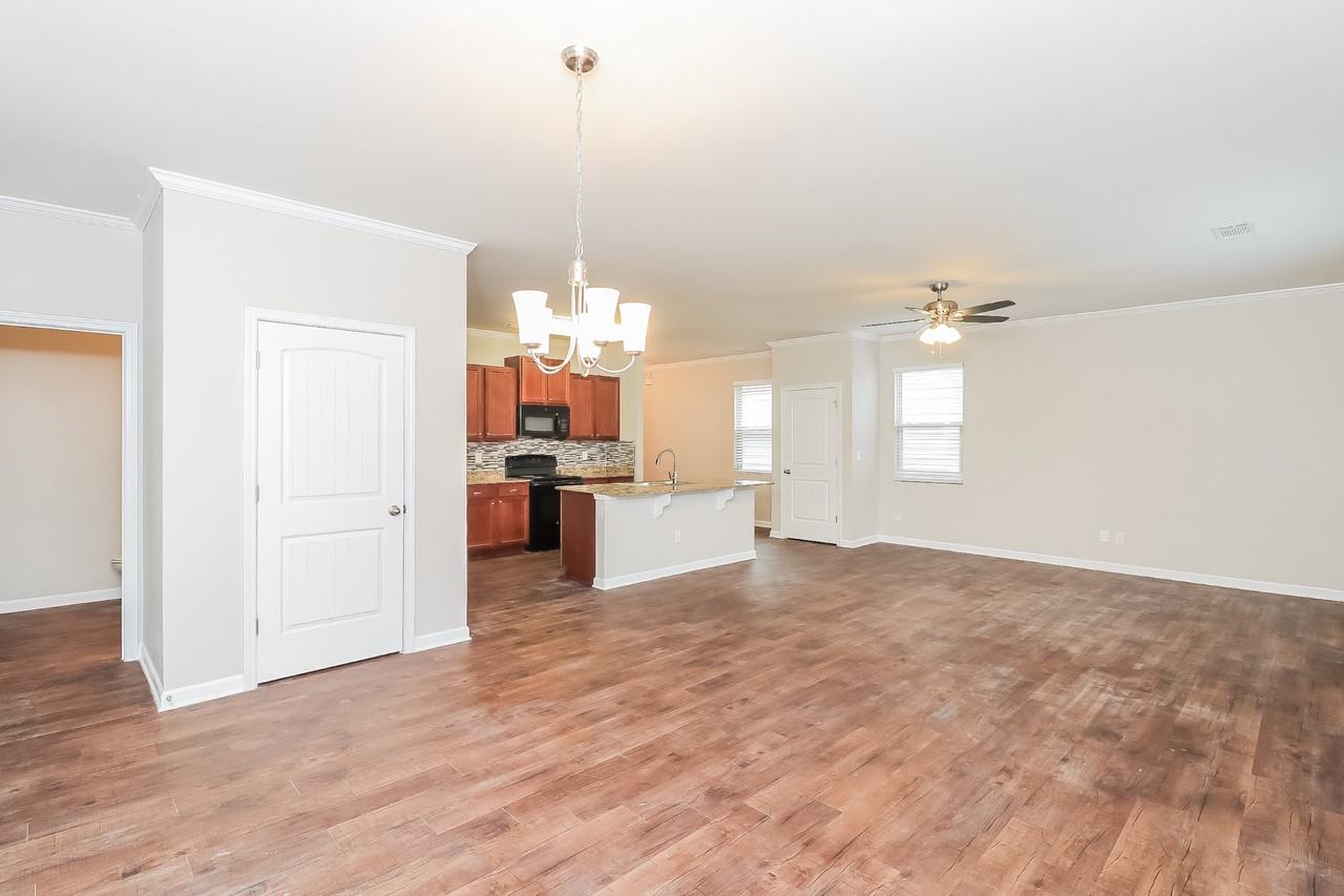 2895 S Hills - Photo 3 of 16