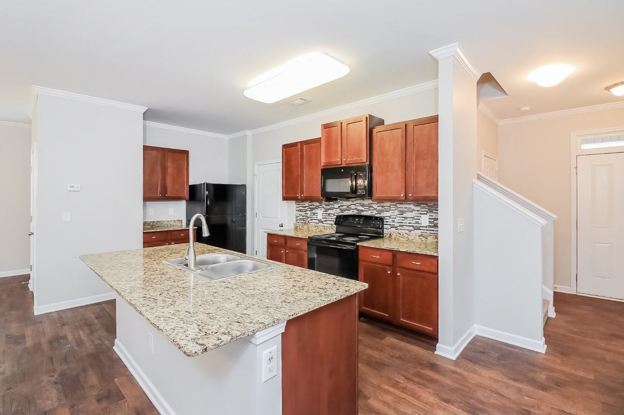 2895 S Hills - Photo 7 of 16