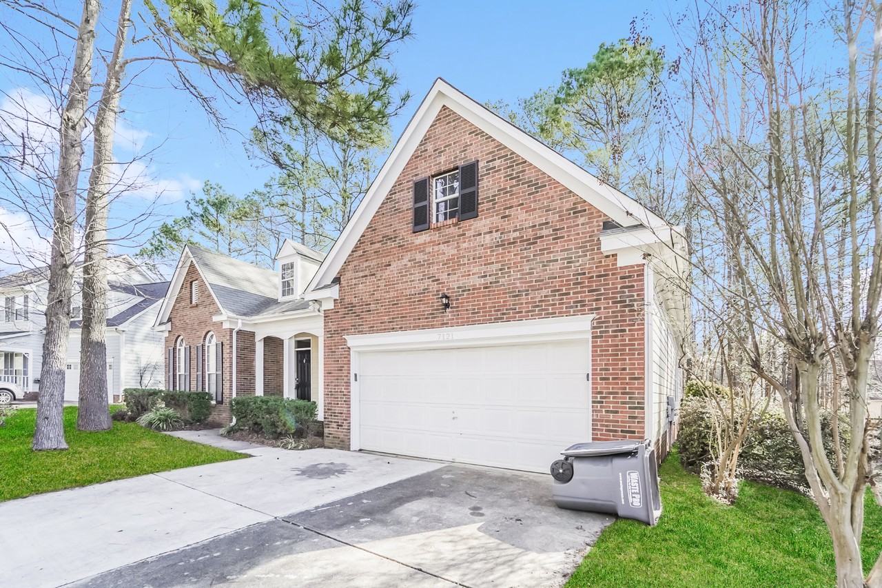 7121 Scuppernong Ct - Photo 3 of 16