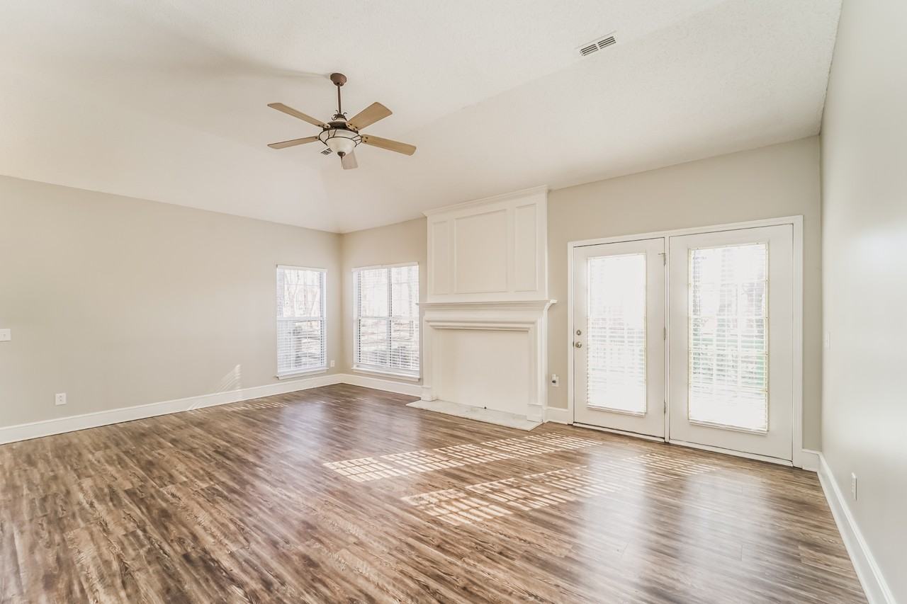 7121 Scuppernong Ct - Photo 5 of 16